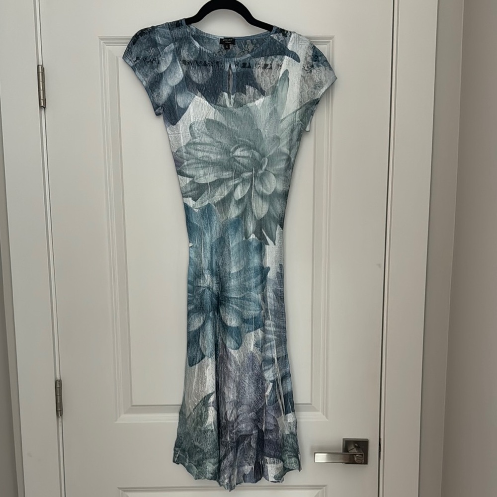 Komarov Blue and Gray Floral Midi  Dress